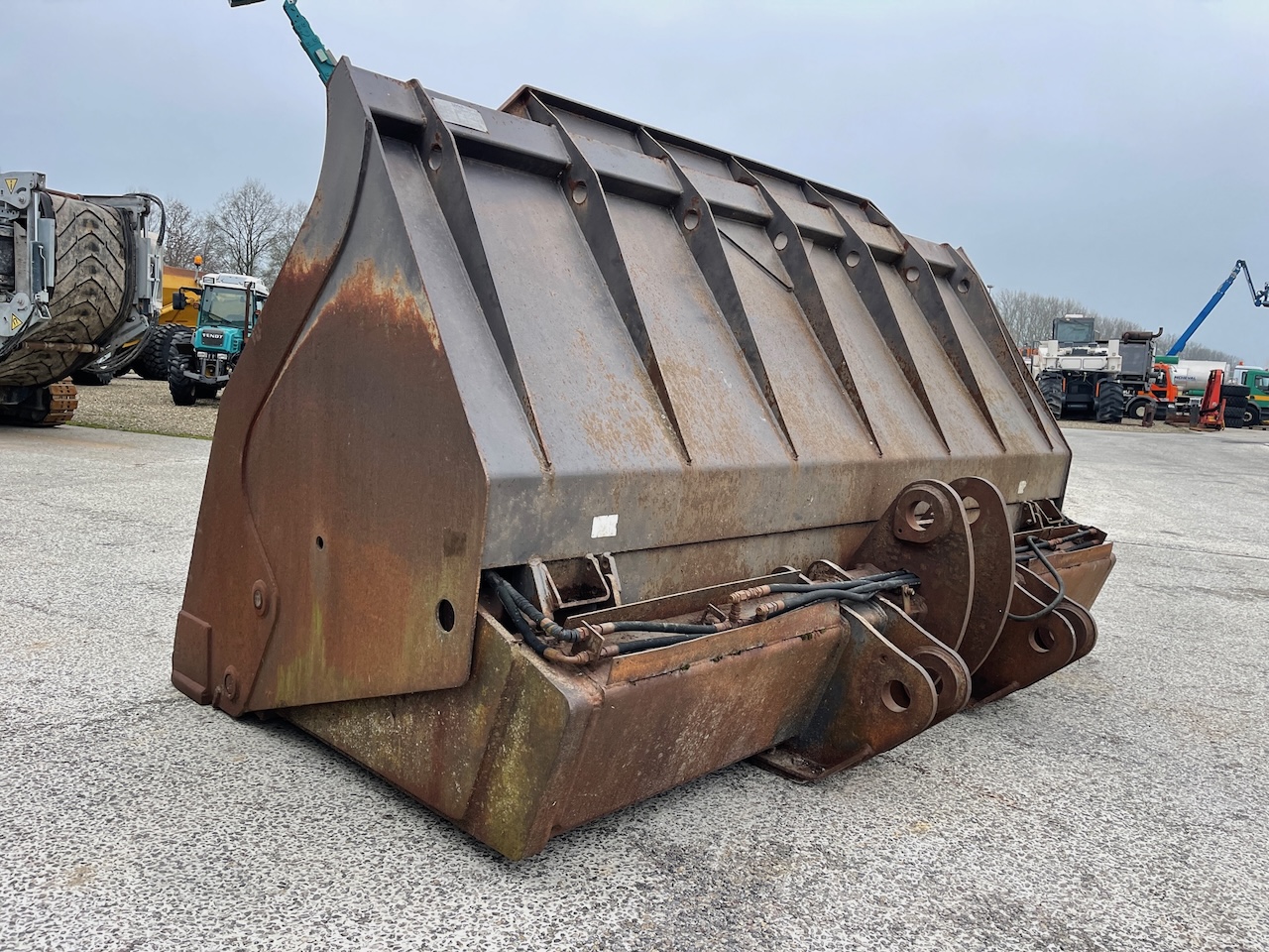 Ulrich Hoogkiepbak 362cm Volvo L150/L180/L220 aansl 2007