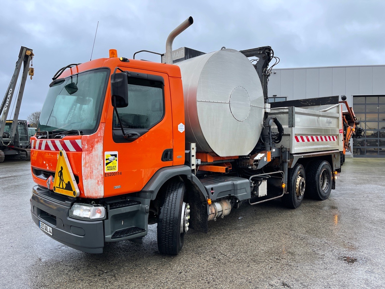 Renault Premium 300 Secmair 4000 liter Bitumen Sprayer 2000
