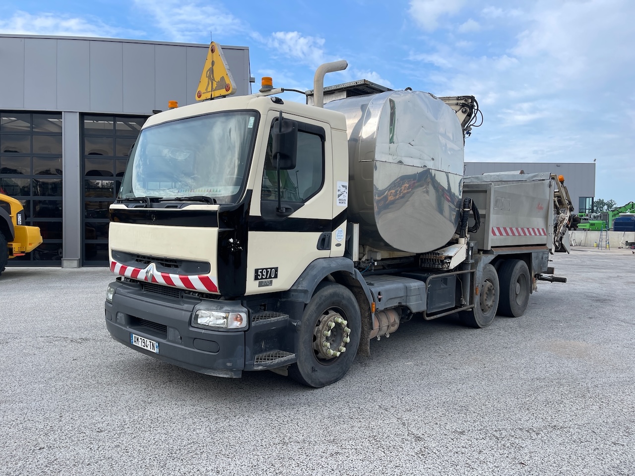 Renault Premium 370 DCI Secmair 5000 liter Bitumen Sprayer 2005