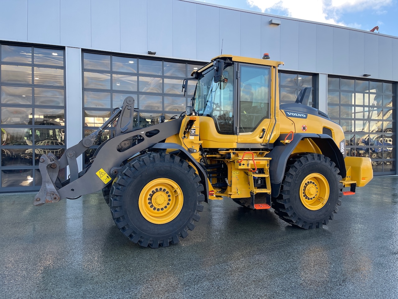 Volvo L90H 2022