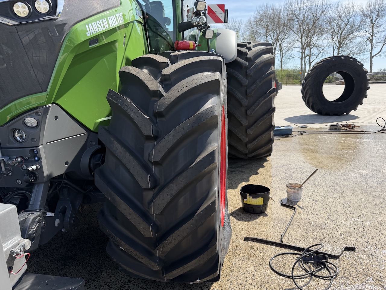 Banden 710/60R38 900/65R45 Trelleborg TM1000 