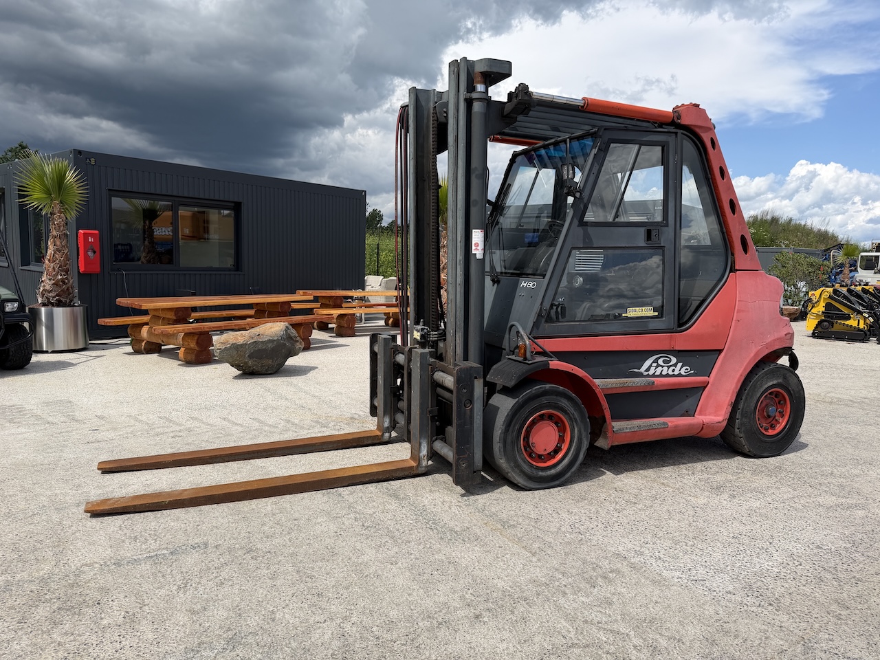 Linde H80D met hydraulische vorken 1998
