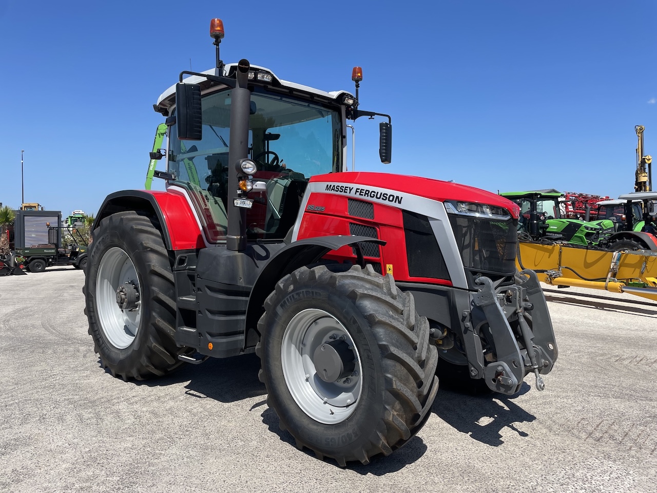 Massey Ferguson 8S.225 Dyna-7 Exclusive! 2024