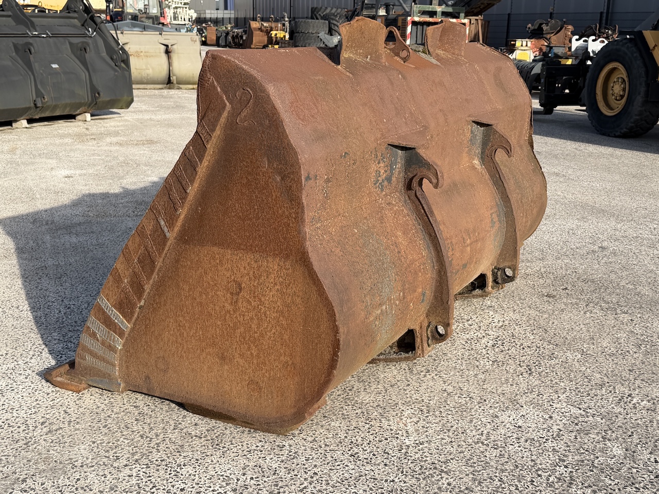 Dichte bak 285cm Volvo / Lundberg aansluiting 